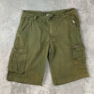 Men’s Green Cargo Shorts Size 36